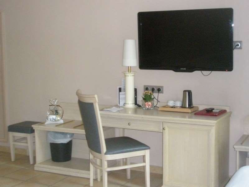 Hotel Artea Aix Centre Αιξ-αν-Προβάνς Δωμάτιο φωτογραφία